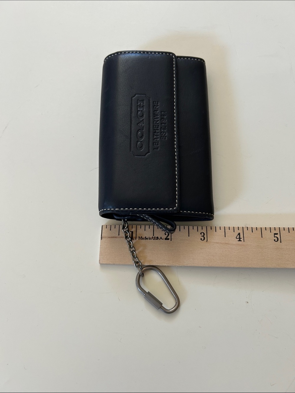 Pre-owned Coach Compact Black Leather wallet with White Stitching and Metal Clip - Picture 7 of 7